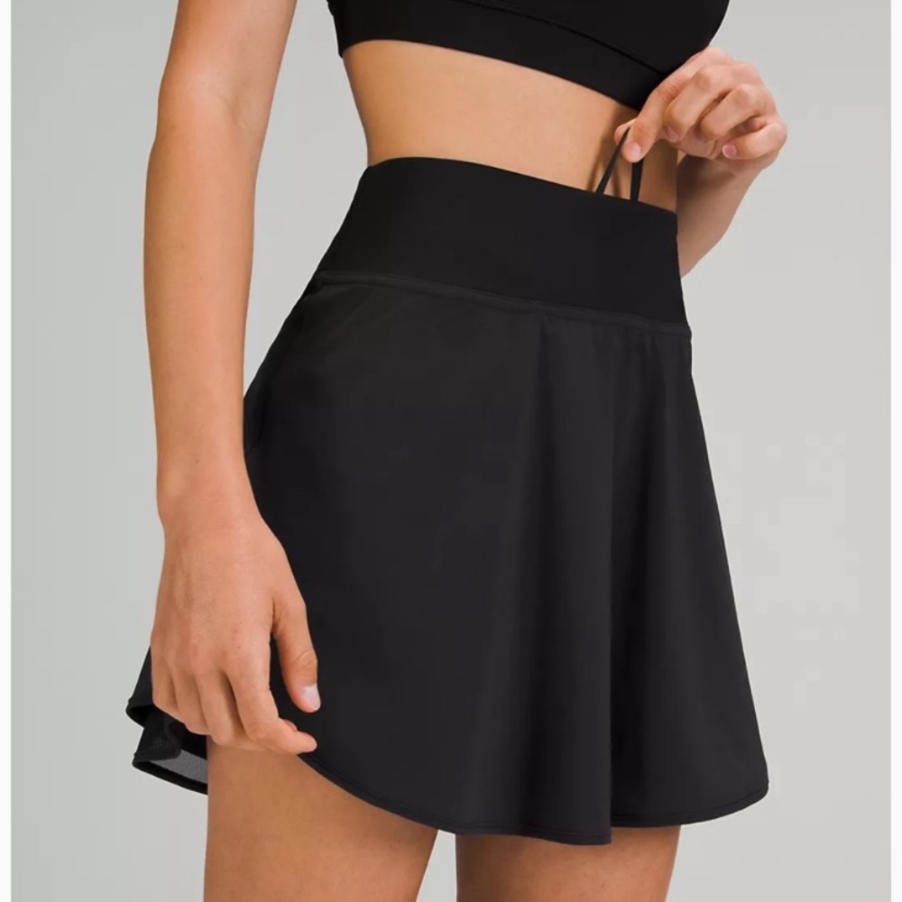 🖤LULULEMON FLUTTER HEM HIGH RISE SKIRT/SKORT🖤
